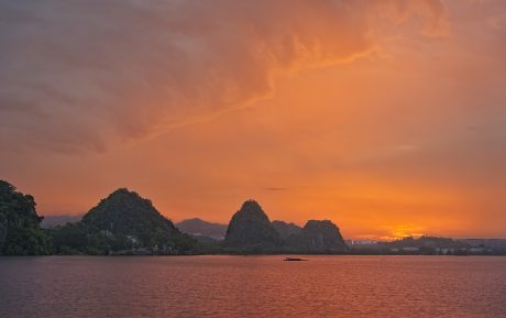 2024121417958-Xiaoqing Star Lake Sunrise 1.jpg